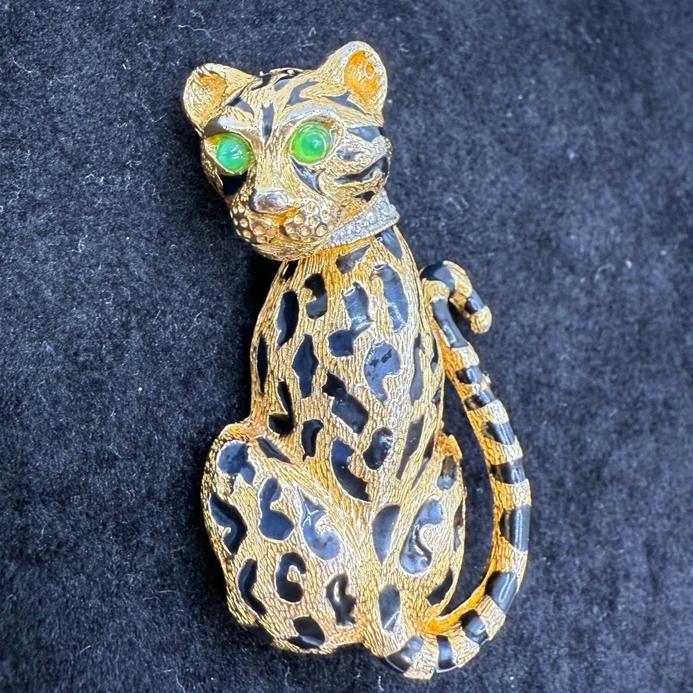 Vintage D’Orlan Leopard Brooch •22K Plated Enamel Cat Pin w/ Swarovski Crystals
